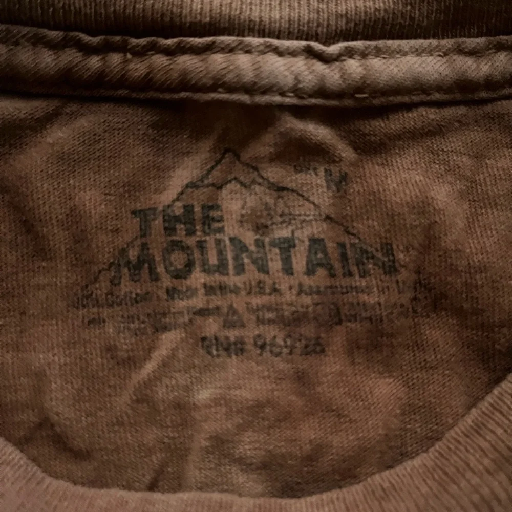 The mountain wolf tee - Picture 2 of 8